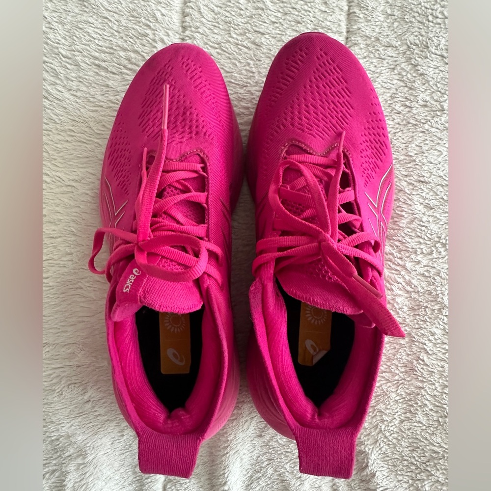 Women’s ASICS Gel Nimbus in Pink Running Shoes Size 10 - Picture 4 of 5